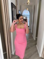 VESTIDO ROSA COM PREGAS RINASCIMENTO