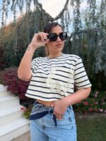 T-SHIRT ÀS RISCAS COM BOLSO EM RENDA DIXIE