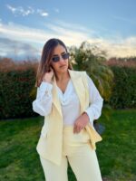 COLETE DE ALFAIATARIA AMARELO CLARO FERRACHE