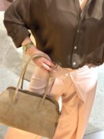 CAMISA ACETINADA CASTANHA DIXIE - Image 4