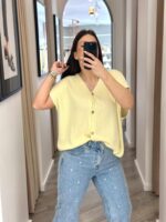 COLETE AMARELO EM MALHA SUAVE PONTO CHIC