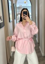 CAMISA ROSA SUAVE COM LENÇO PONTO CHIC