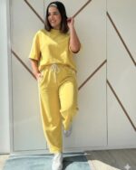 CONJUNTO AMARELO COM SWEAT E CALÇA COM FAIXA LATERAL PONTO CHIC - Image 2
