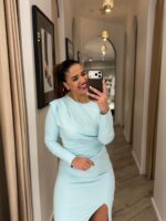 VESTIDO MIDI AZUL BEBE DRAPEADO COM MANGA COMPRIDA PONTO CHIC