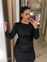 VESTIDO MIDI PRETO DRAPEADO COM MANGA COMPRIDA PONTO CHIC