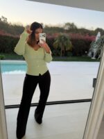 CAMISOLA VERDE CANELADA COM BOTÕES E RENDA NAS MANGAS PONTO CHIC - Image 2