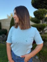 CAMISOLA DE MALHA AZUL CLARO COM DETALHE EM RENDA PONTO CHIC - Image 2