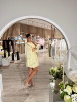 VESTIDO AMARELO MANTEIGA FLUIDO COM MANGA BALONADA IMPERIAL - Image 6