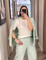 CAMISOLA DE MALHA BRANCA COM DETALHE EM RENDA PONTO CHIC