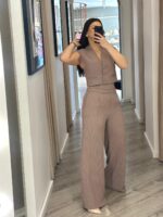 CALÇA TAUPE COM RISCA DIPLOMÁTICA E CINTURA ESTRUTURADA IMPERIAL - Image 3