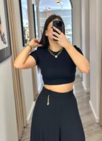TOP PRETO PONTO CHIC