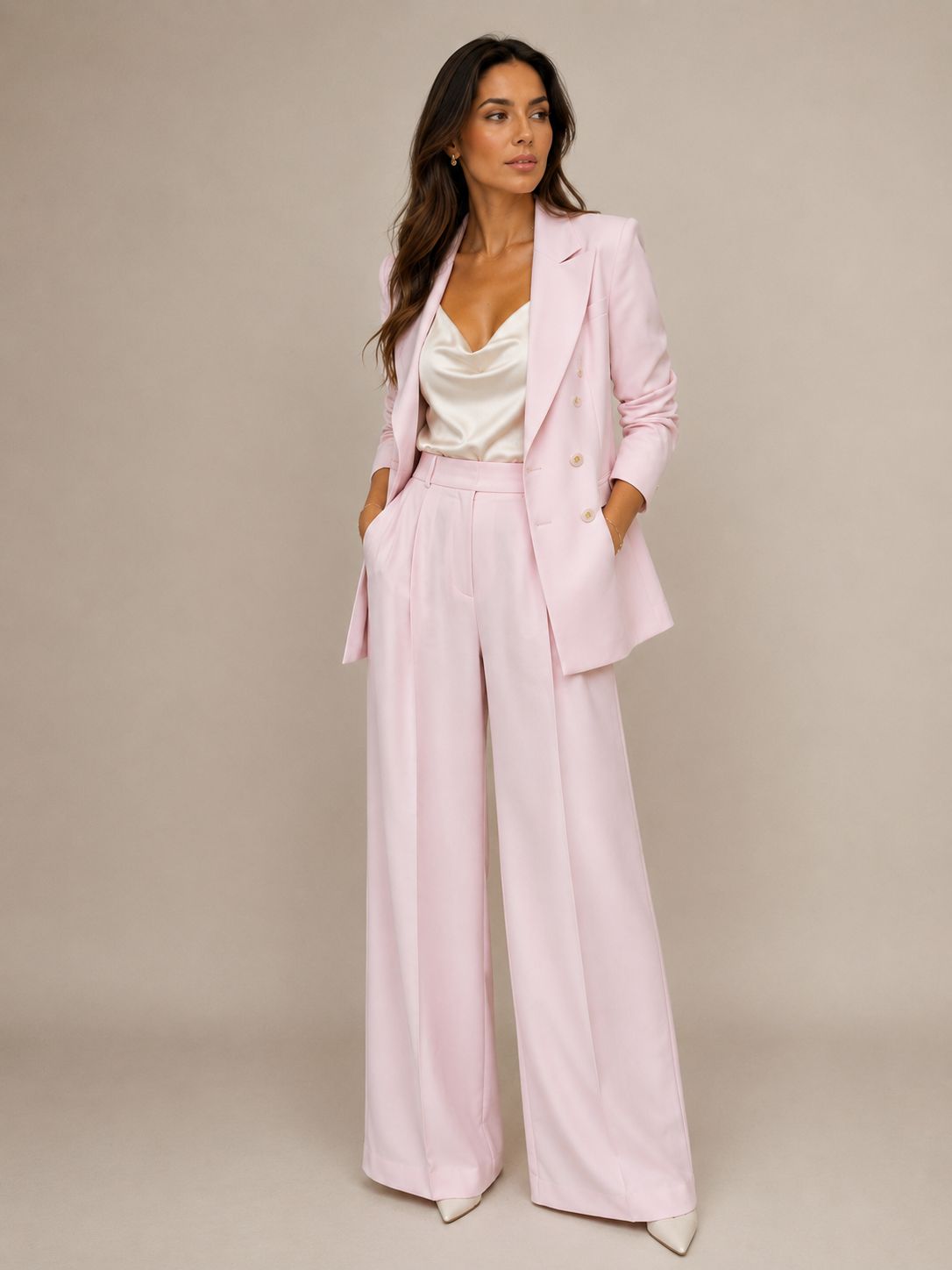 WhatsApp Image 2026-05-25 at 11.41.39 BLAZER TRESPASSE ROSA RINASCIMENTO - Image 1