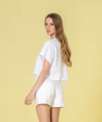 T-SHIRT BRANCA COM DETALHE EM TULE E LOGÓTIPO RUGA - Image 2