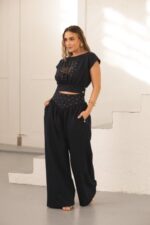 TOP AZUL MARINHO COM DETALHE EM TACHAS E AMARRAÇÃO NAS COSTAS MISS YOU - Image 2