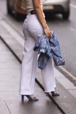 CALÇA BRANCA WIDE LEG COM DETALHE JOIA MISS YOU - Image 4