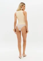 BODY BEGE COM DECOTE EM V LANÇA PERFUME - Image 6