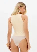 BODY BEGE COM DECOTE EM V LANÇA PERFUME - Image 4