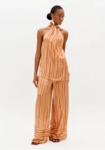 CALÇA ACETINADA RISCA CARAMELO LANÇA PERFUME