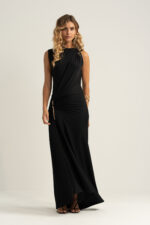 VESTIDO PRETO COMPRIDO  ASSIMETRICO COM DETALHE FRANZIDO FERRACHE