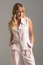 COLETE ROSA CINTADO COM PADRÃO XADREZ SUAVE FERRACHE