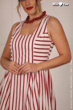 VESTIDO BRANCO COM RISCAS VERMELHAS MISS YOU - Image 4