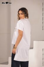CAMISA BRANCA ASSIMÉTRICA COM TAXAS MISS YOU - Image 3