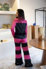 CASACO CROPPED BICOLOR PRETO E FUCSIA COM FRANJAS LOCOLUXO - Image 3
