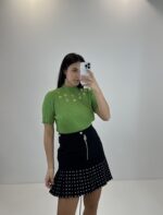 CAMISOLA VERDE COM ILHÓS CANELADA GIL SANTUCCI - Image 3