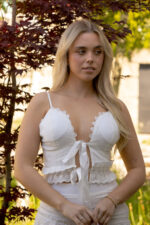 CONJUNTO BRANCO EM LINHO SAIA E TOP PONTO CHIC - Image 3