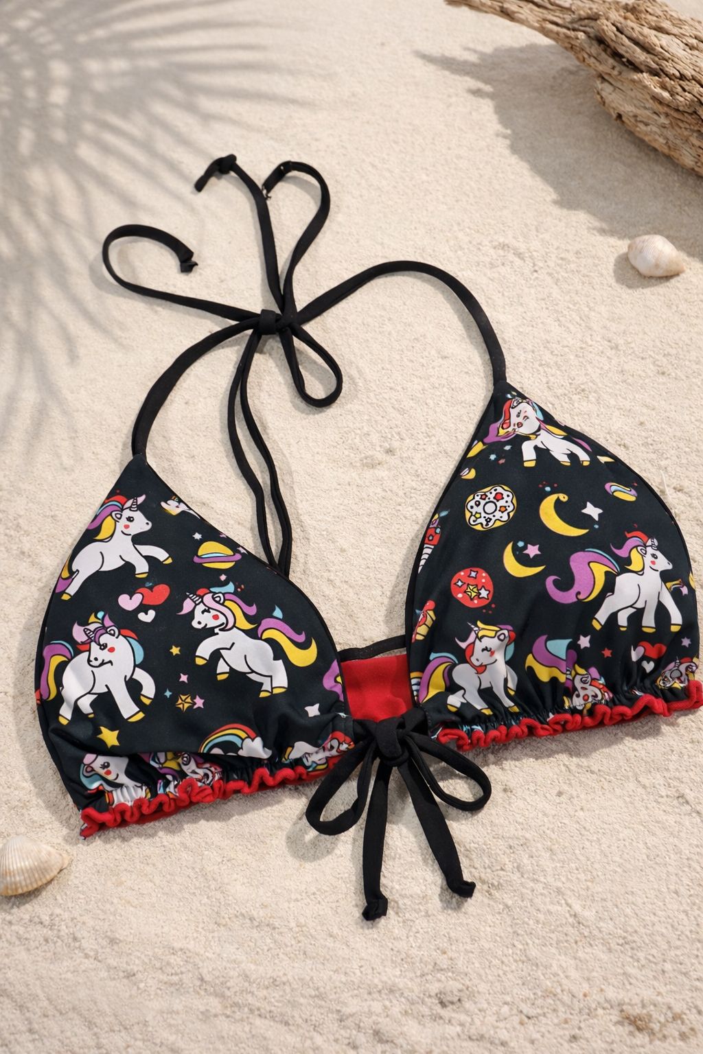 WhatsApp Image 2026-04-08 at 18.27.54 BIQUÍNI TRIÂNGULO ESTAMPADO UNICÓRNIOS PONTO CHIC - Image 1