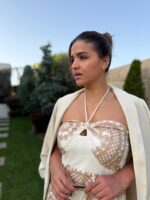 BLAZER BEGE COM FRANZIDO NA MANGA PONTO CHIC