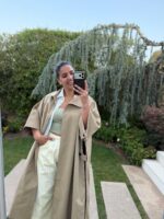 TRENCH COAT BEGE COM ABERTURA LATERAL PONTO CHIC