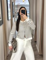 CARDIGAN BRANCO E CASTANHO ÀS RISCAS COM BOTÕES DOURADOS PONTO CHIC