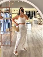 CONJUNTO BRANCO EM RENDA COM TOP E SAIA PONTO CHIC