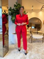 BLAZER VERMELHO ESTRUTURADO COM DETALHE DE ABA NO OMBRO IMPERIAL - Image 2