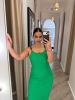 VESTIDO MALHA CANELADA VERDE COM ALÇAS DETALHE CONTAS LANÇA PERFUME