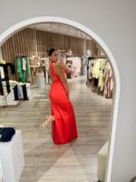 VESTIDO COMPRIDO CETIM VERMELHO RINASCIMENTO - Image 2