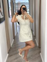 VESTIDO BRANCO COM BOLAS PRETAS PONTO CHIC - Image 3