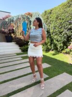 SAIA CURTA COM APLICAÇÃO DE RENDA PONTO CHIC