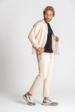 BOMBER BEGE COM FECHO FREITAS JEF - Image 2