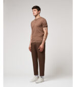 CALÇA CASTANHO ESCURO COM PREGAS E CORDÃO AJUSTÁVEL GIANNI LUPO - Image 2