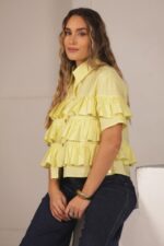 CAMISA AMARELA COM FOLHOS MISS YOU - Image 2