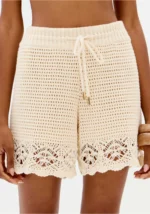 CALÇÃO TRICOT BEGE COM DETALHES DESFIADOS LANÇA PERFUME