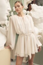 VESTIDO CRU FLUIDO COM MANGA  ABALONADA IMPERIAL