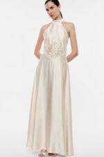 VESTIDO ACETINADO CRU COM ENCAIXE EM RENDA NA FRENTE IMPERIAL - Image 2