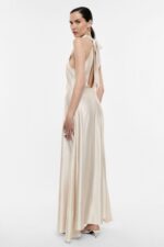 VESTIDO ACETINADO CRU COM ENCAIXE EM RENDA NA FRENTE IMPERIAL - Image 4
