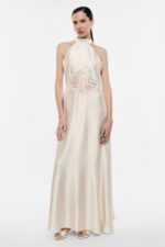 VESTIDO ACETINADO CRU COM ENCAIXE EM RENDA NA FRENTE IMPERIAL - Image 3