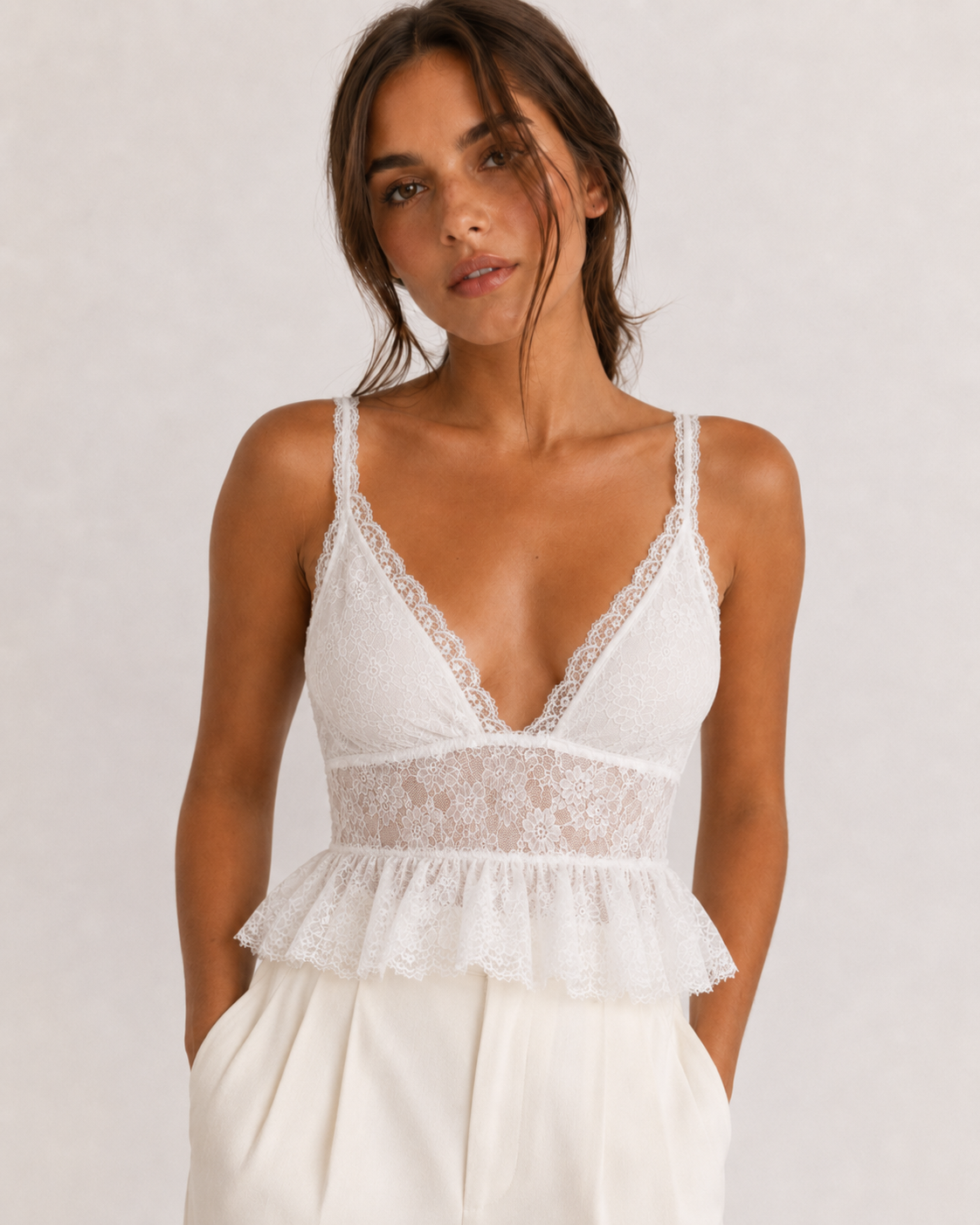 ChatGPT Image 1_07_2026, 11_23_30 TOP BRANCO EM RENDA COM FOLHO IMPERIAL - Image 1
