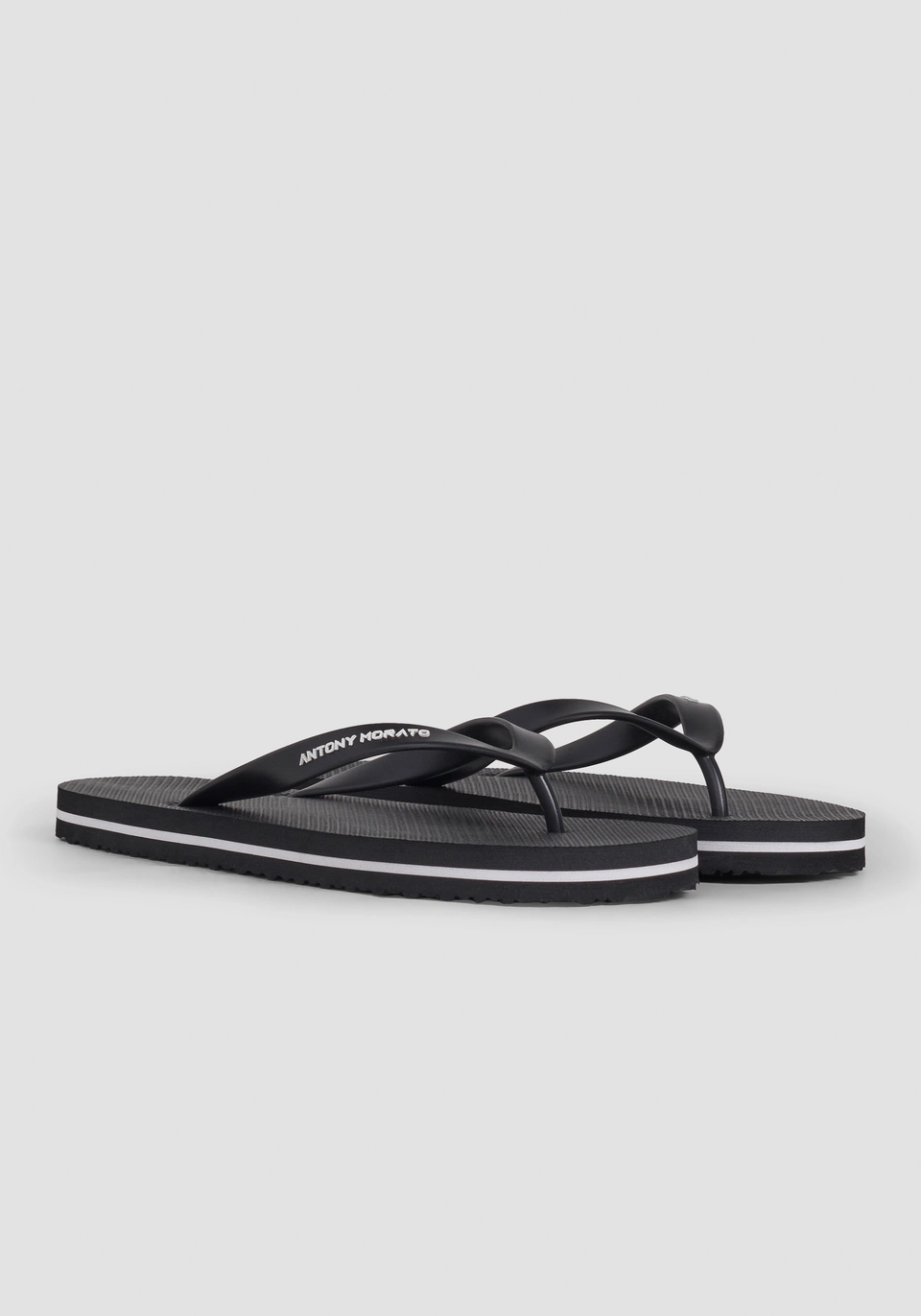 MMFF00036-AF020001-9000_01 CHINELO PRETO COM LOGOTIPO ANTONY MORATO - Image 1