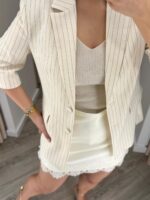 BLAZER BEGE COM RISCAS GIZ IMPERIAL - Image 2